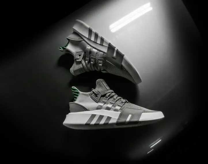 Новинки кроссовок