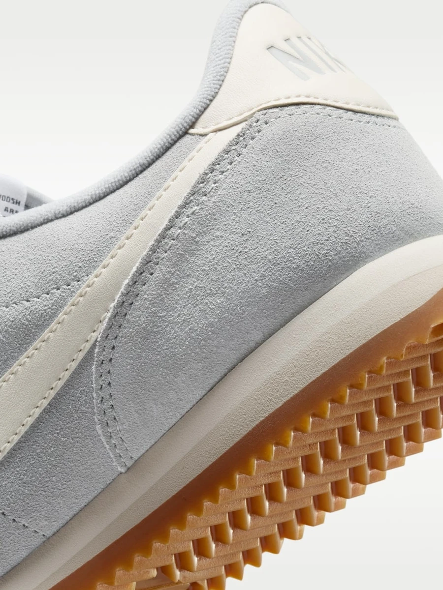 Nike Кроссовки женские CORTEZ SUEDE