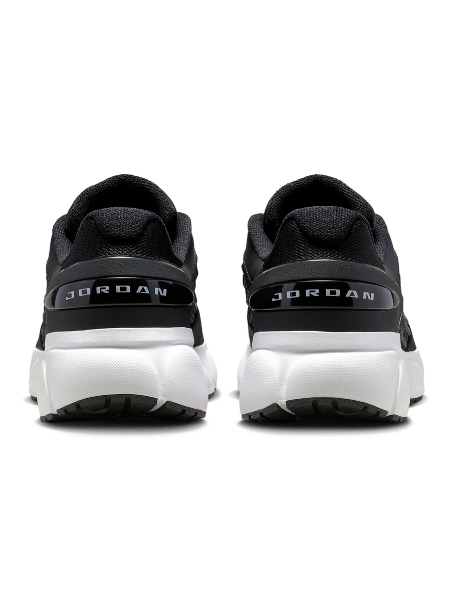 JORDAN Кроссовки мужские TRUNNER FLOW