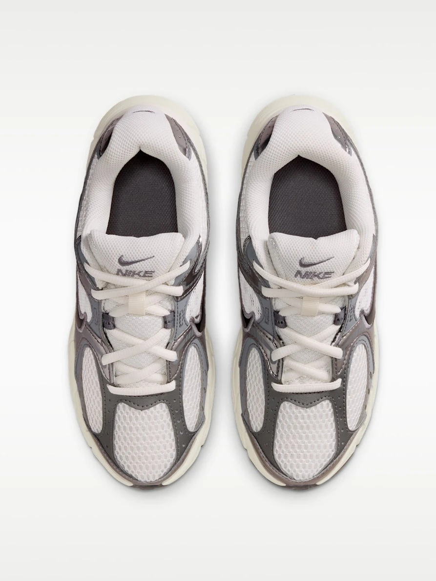Nike Кроссовки женские NIKE V5 RNR BG