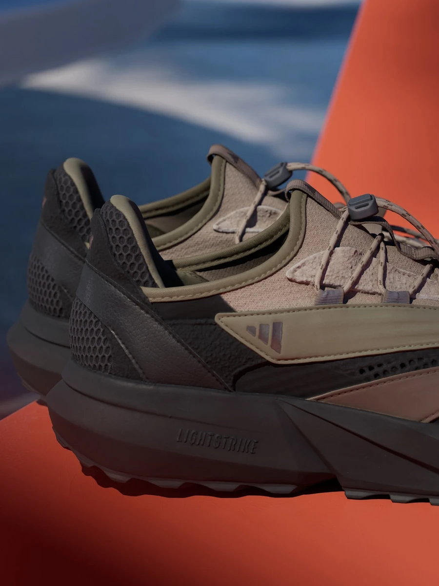 Adidas Кроссовки мужские LIGHTBLAZE VISTA SHOES