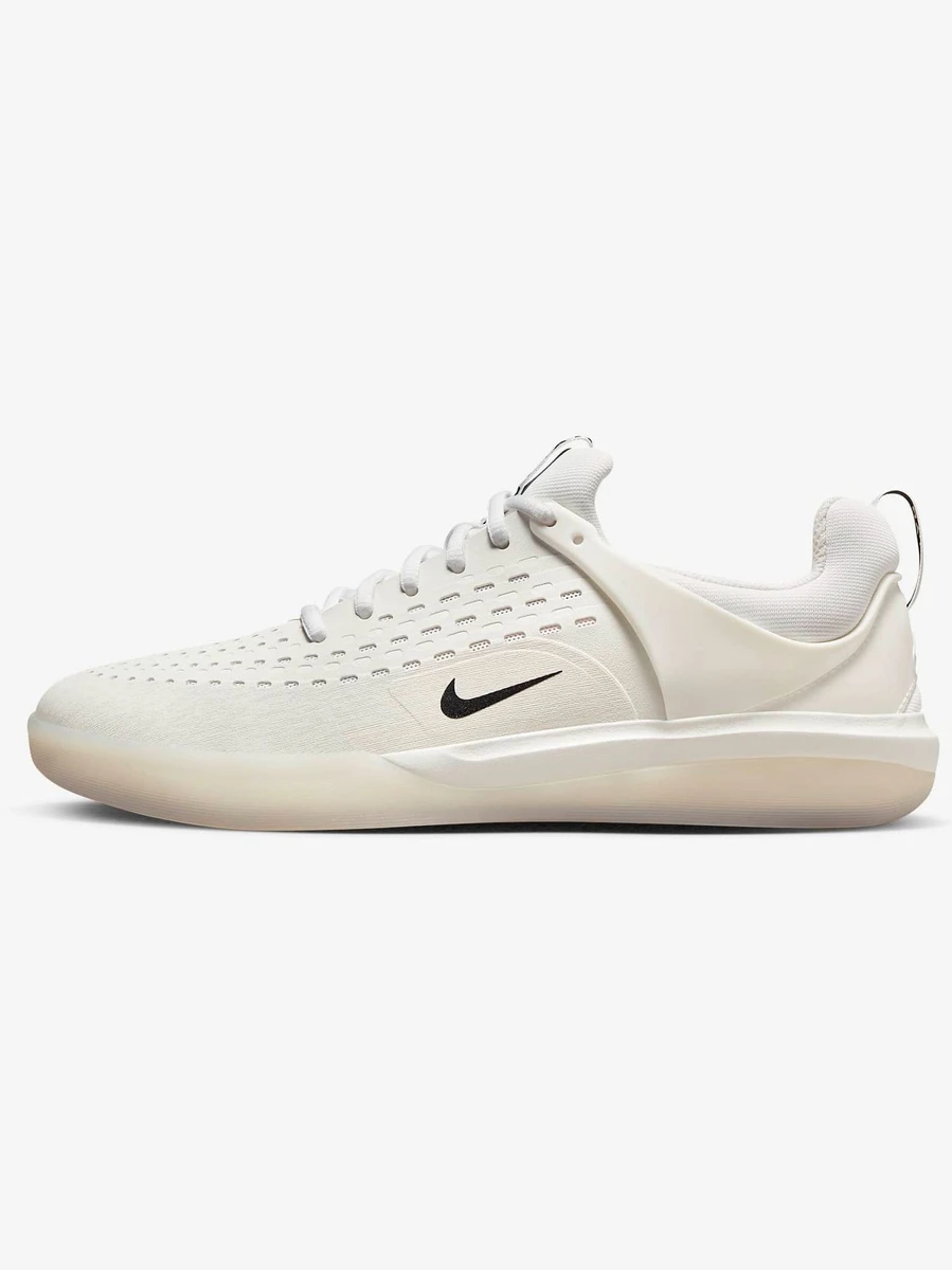 Nike Кроссовки мужские SB NYJAH 3