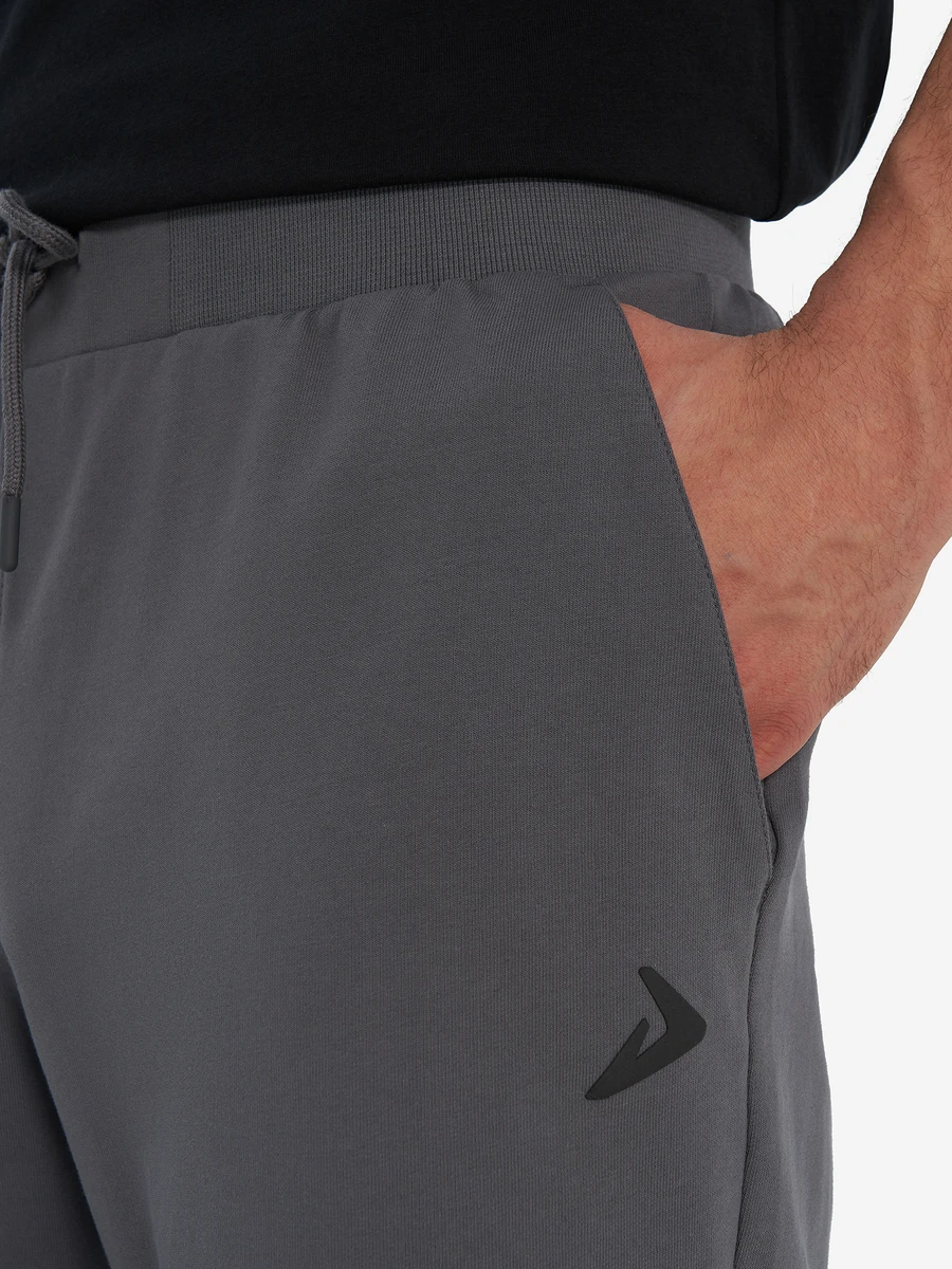 Demix Шорты мужские BASIC SOLID KNITTED SHORTS