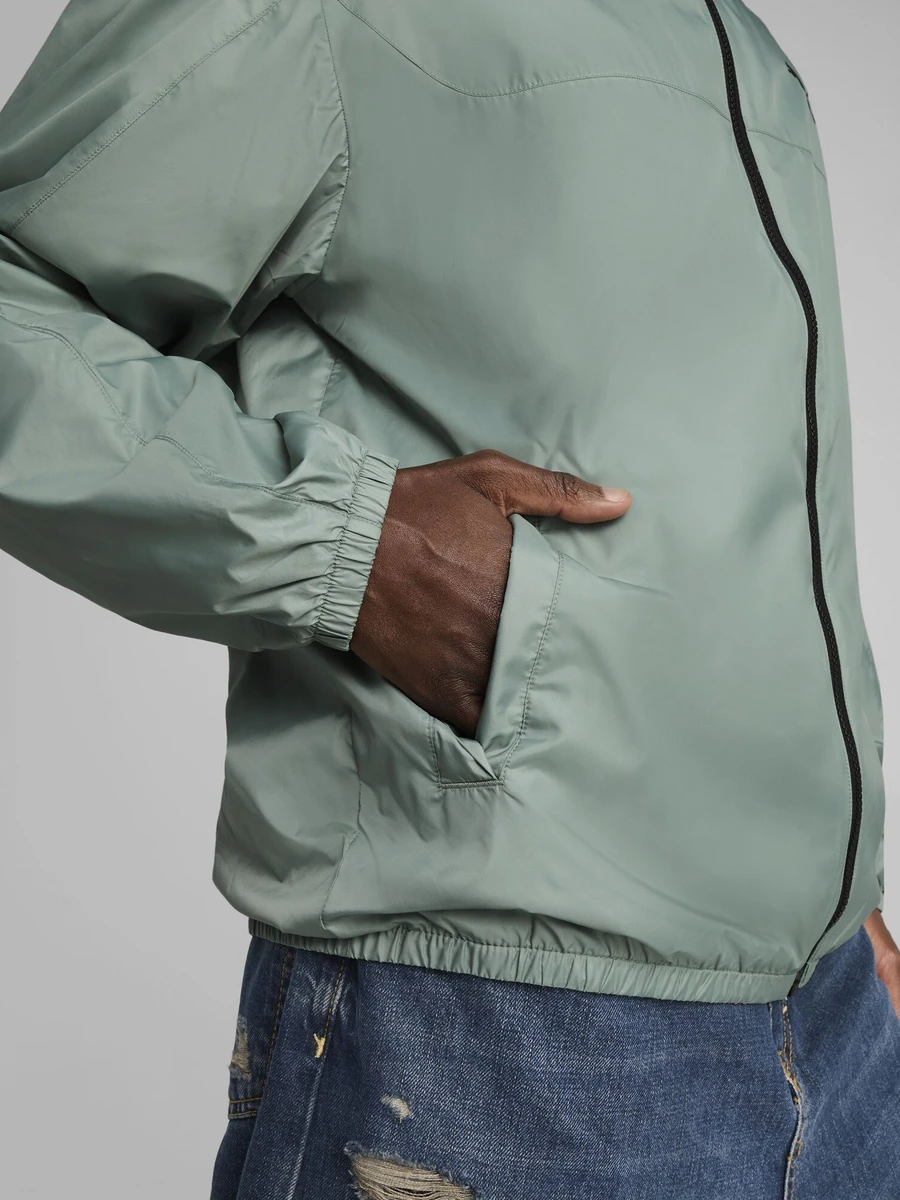 Puma Ветровка мужская ESS REGULAR WINDBREAKER