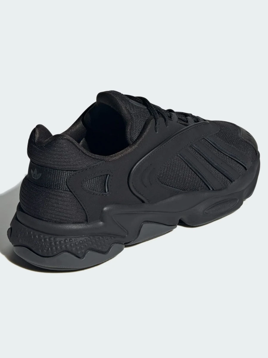 Adidas Кроссовки мужские OZTRAL