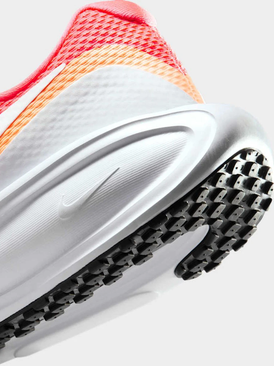 Nike Кроссовки женские REVOLUTION 8