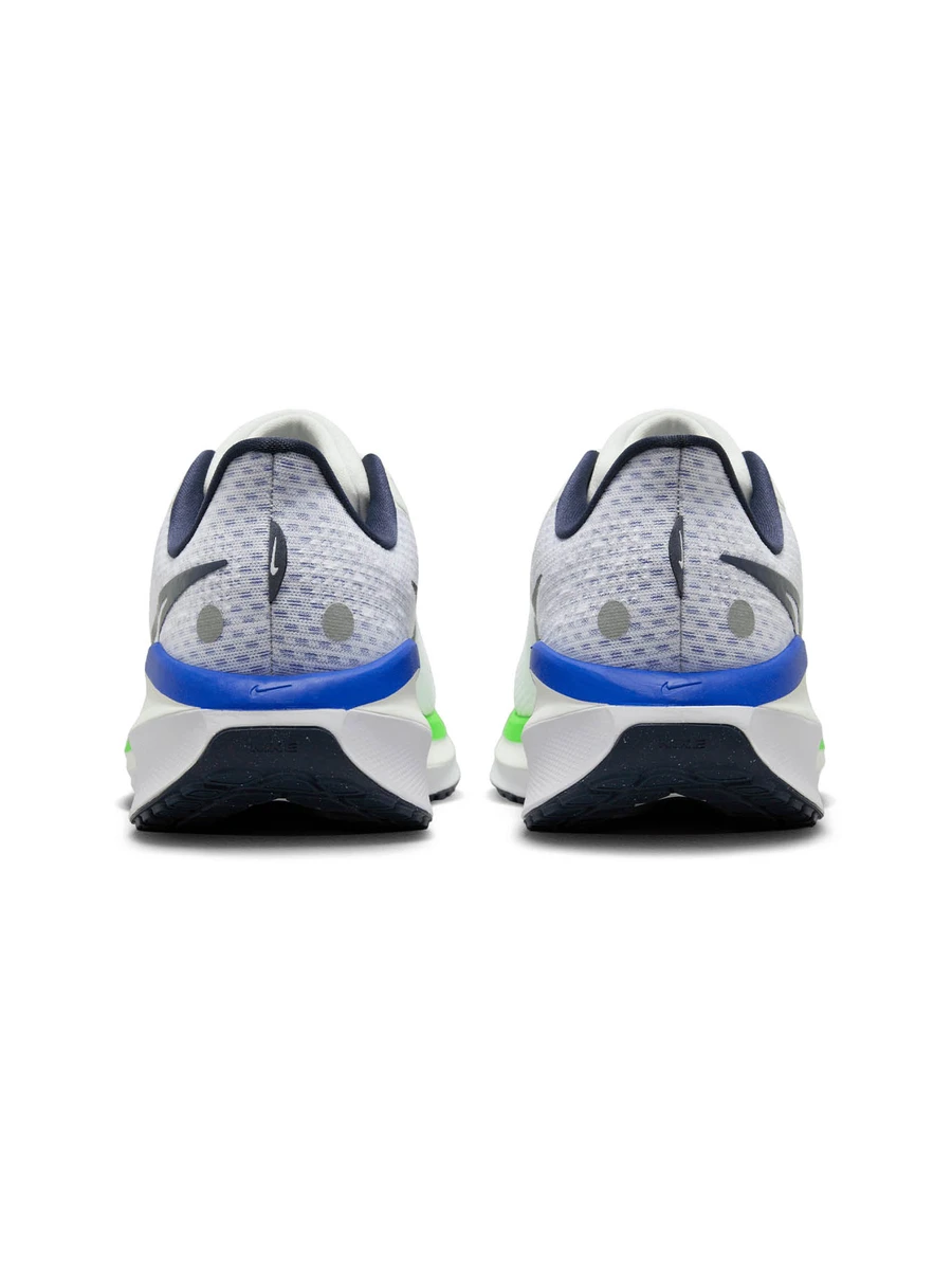 Nike Кроссовки мужские VOMERO 17