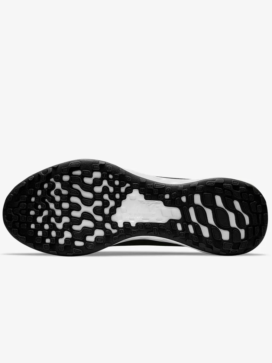 Nike Кроссовки мужские REVOLUTION 6