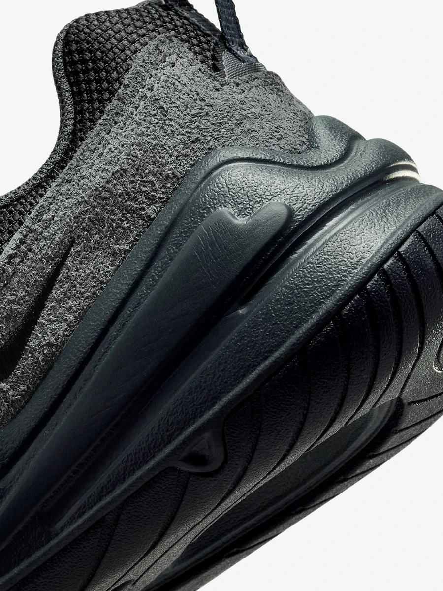 Nike Кроссовки мужские TECH HERA