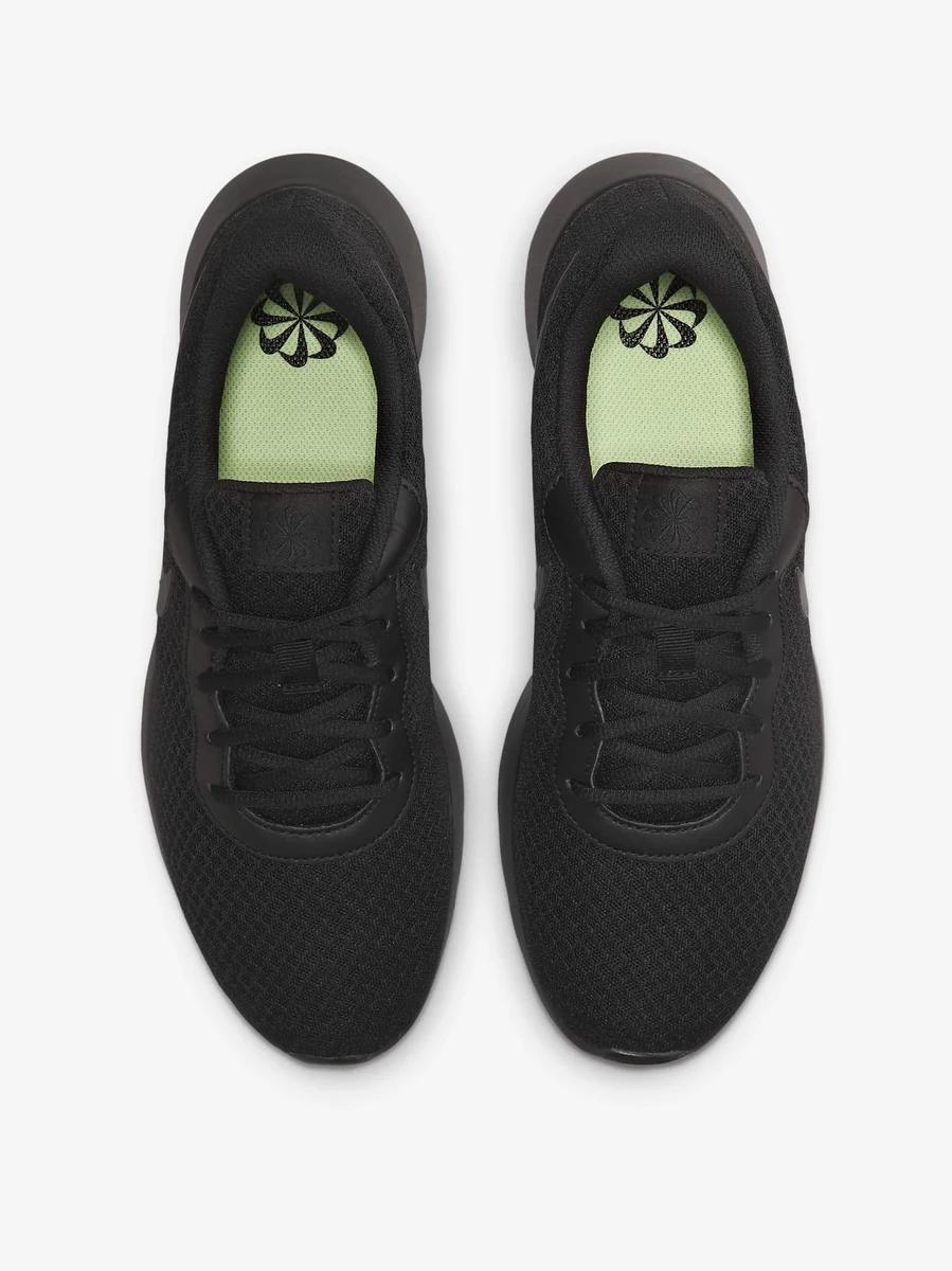 Nike Кроссовки мужские TANJUN
