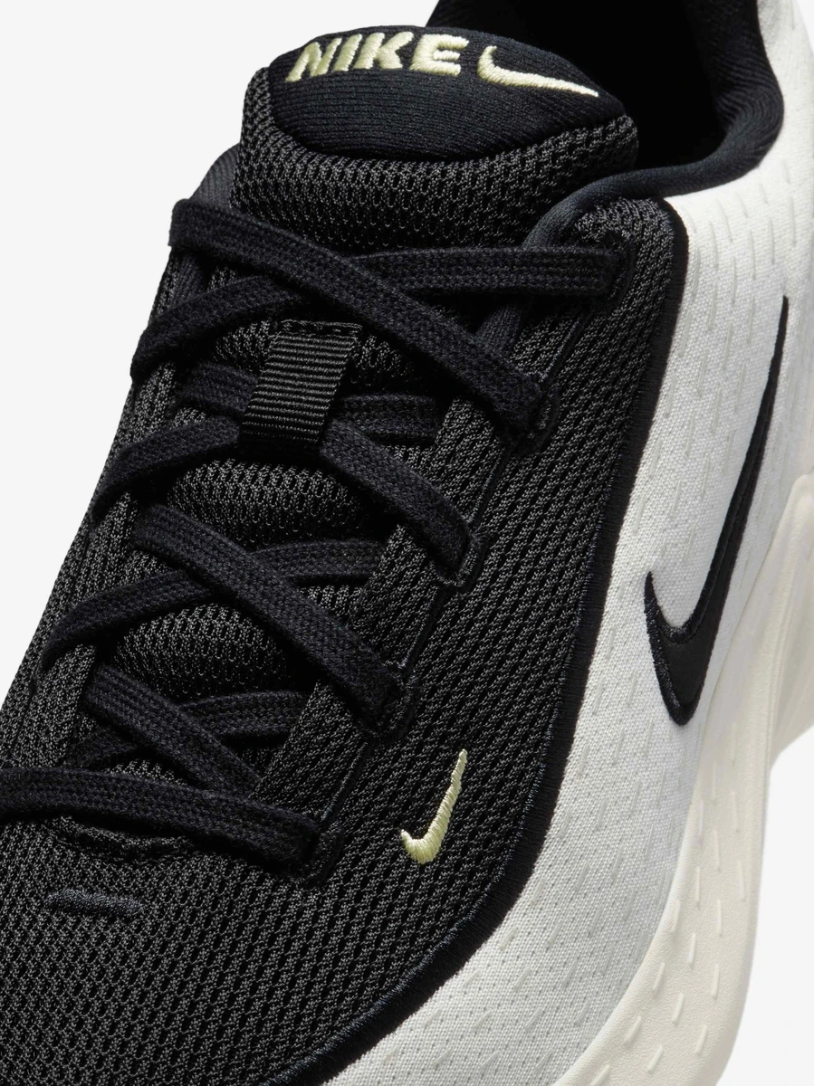 Nike Кроссовки женские NIKE UPLIFT SC