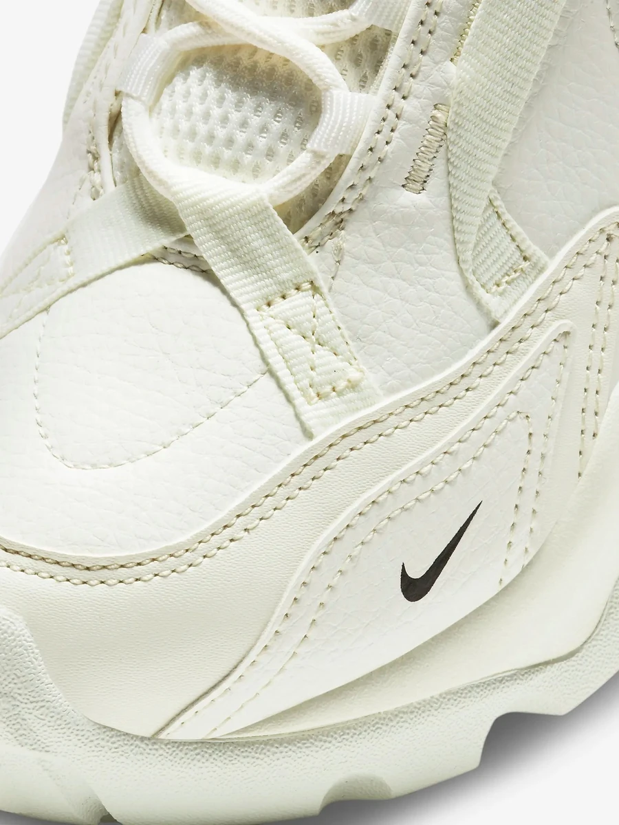Nike Кроссовки женские TC 7900