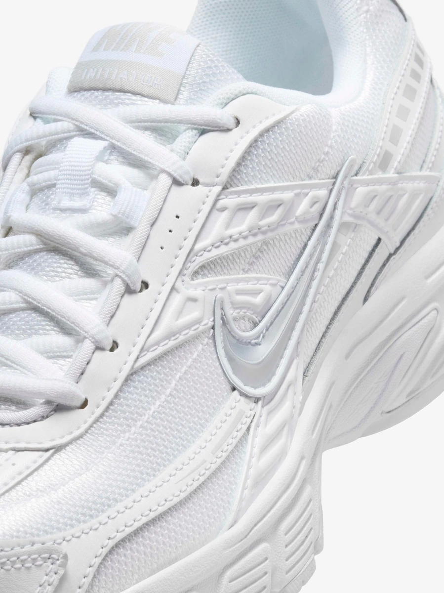 Nike Кроссовки женские INITIATOR