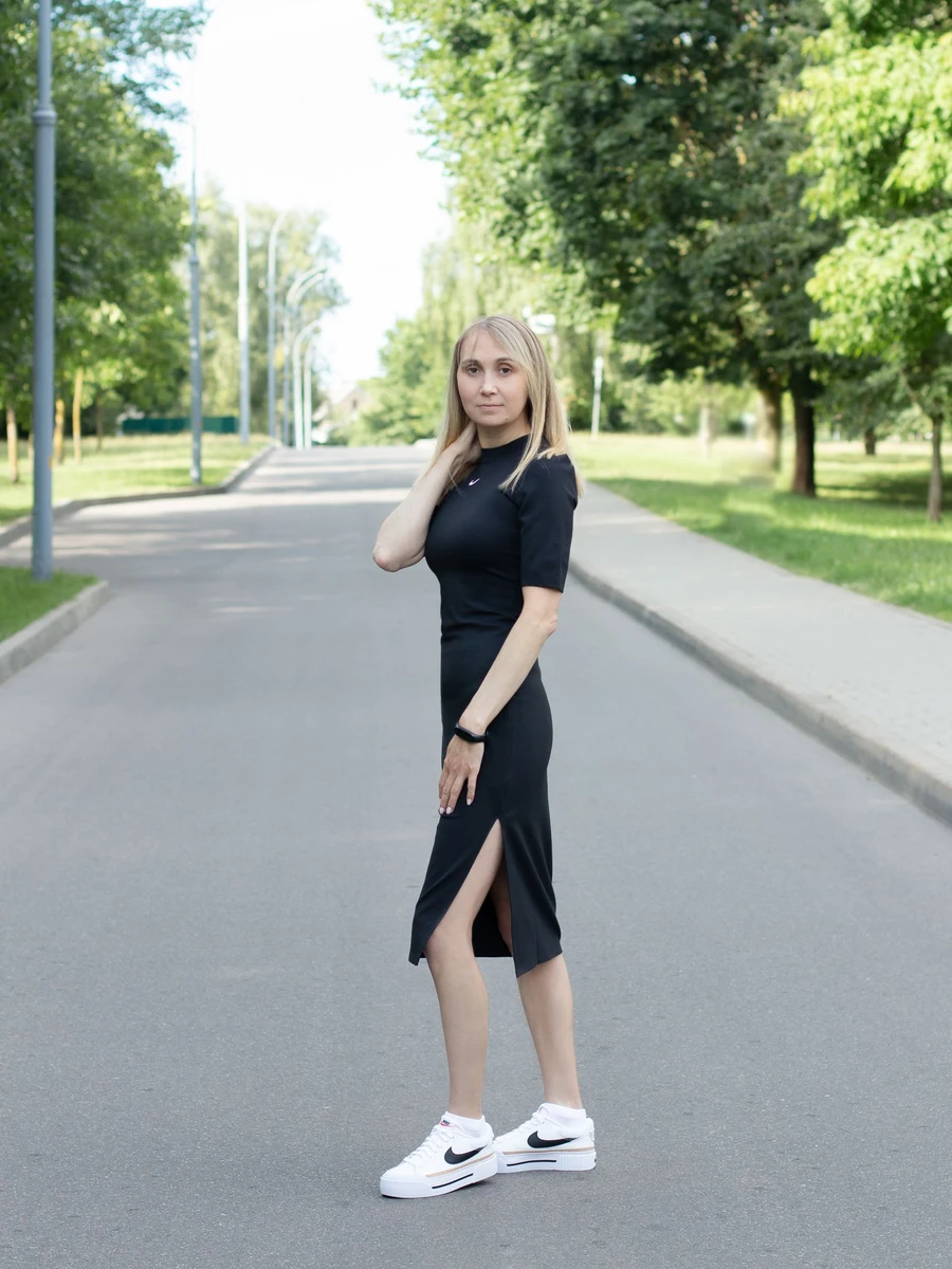 Nike Платье женское NSW ESSNTL MIDI DRESS