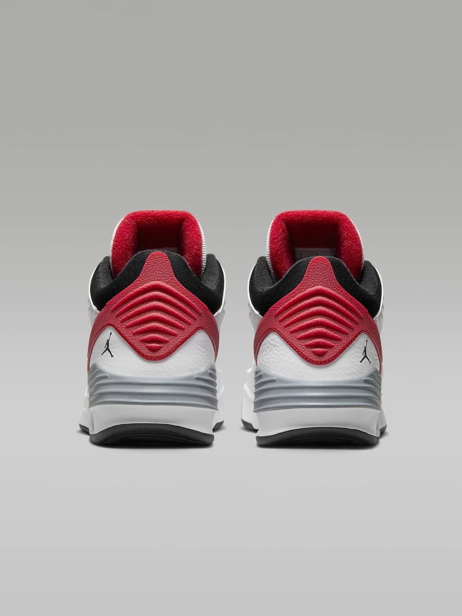JORDAN Кроссовки мужские MAX AURA 5