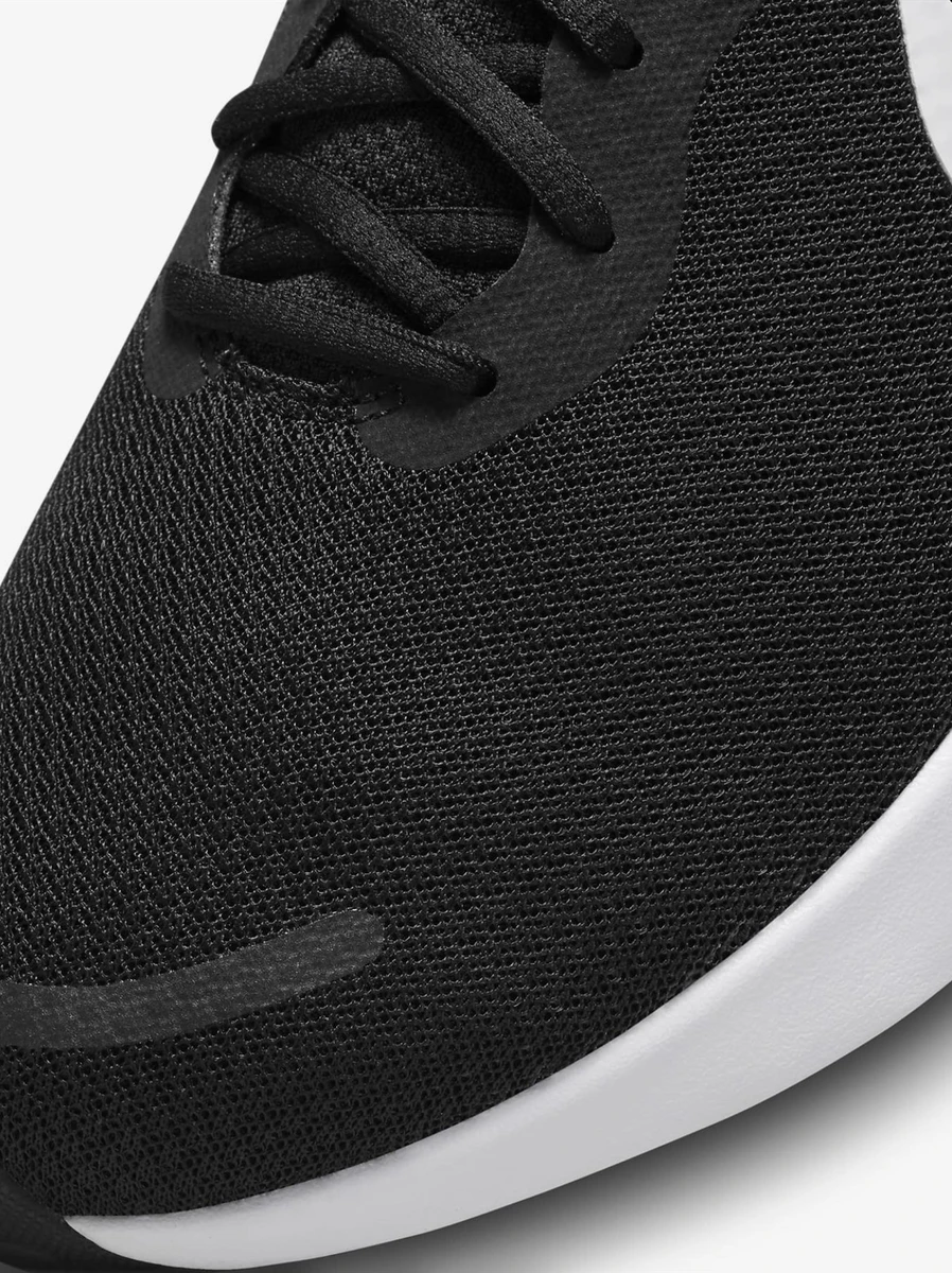 Nike Кроссовки мужские REVOLUTION 7