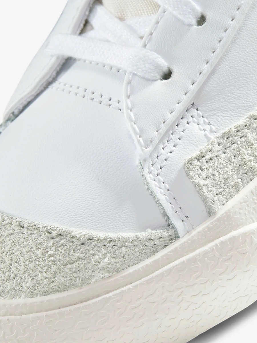 Nike Ботинки мужские NIKE BLAZER MID 77 Vintage