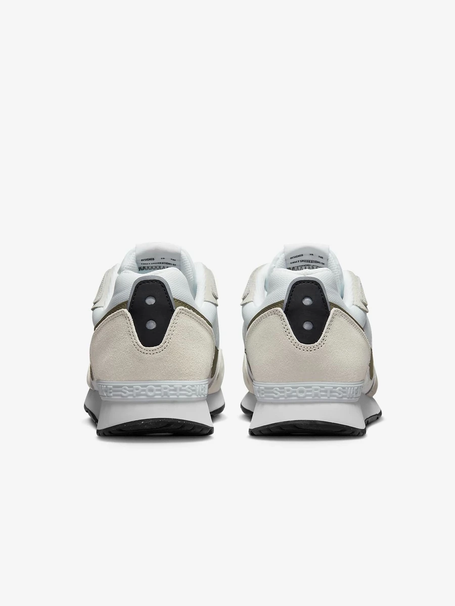 Nike Кроссовки мужские VENTURE RUNNER