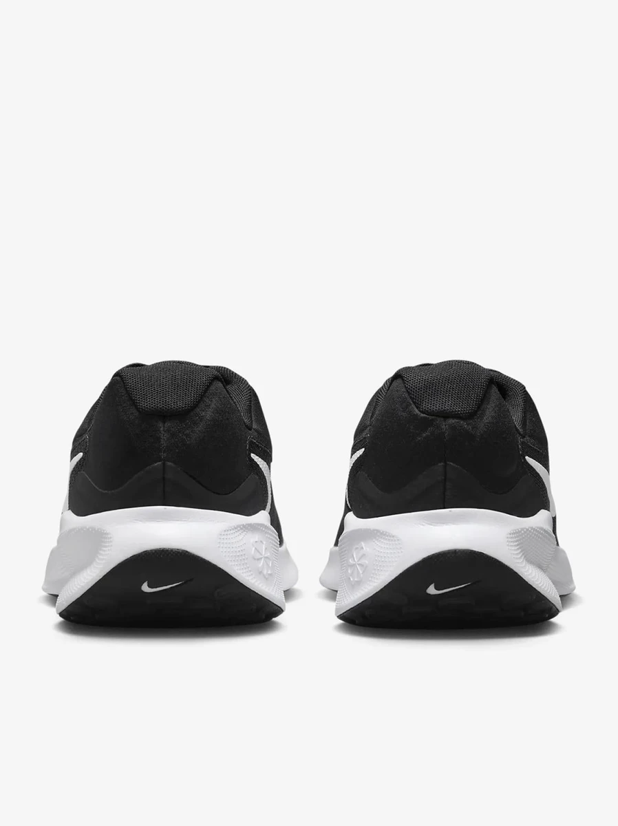 Nike Кроссовки мужские REVOLUTION 7