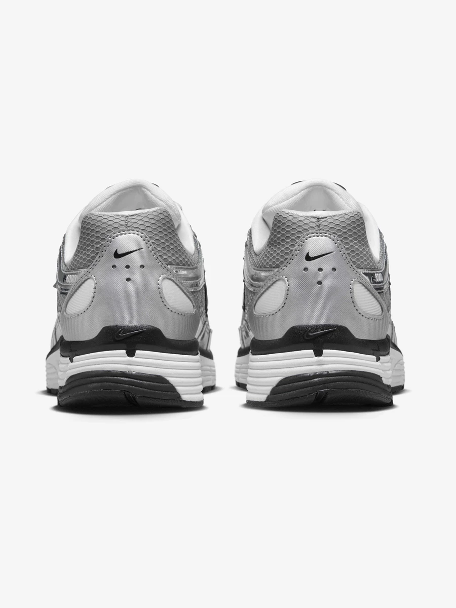 Nike Кроссовки женские P-6000