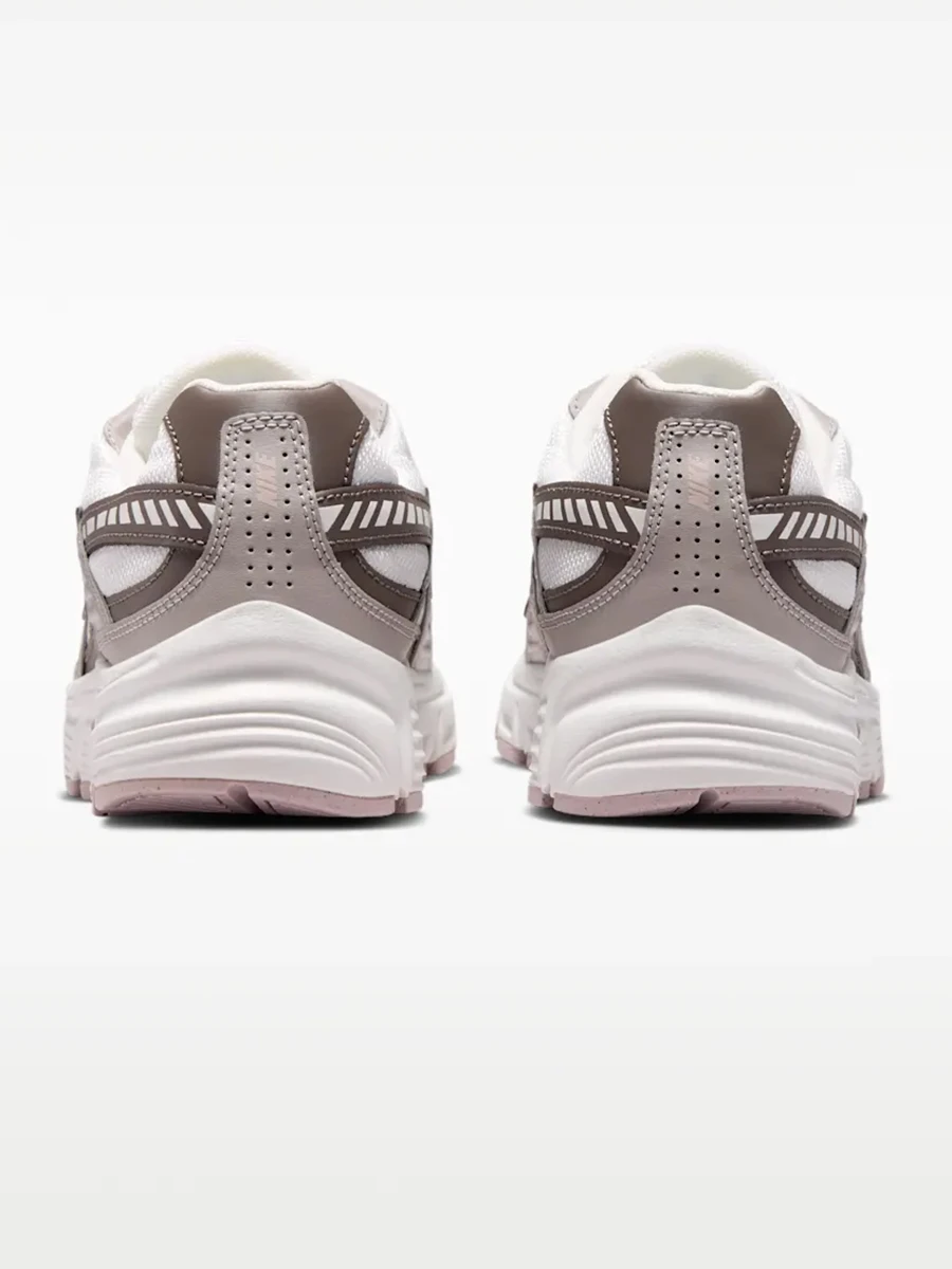 Nike Кроссовки женские INITIATOR