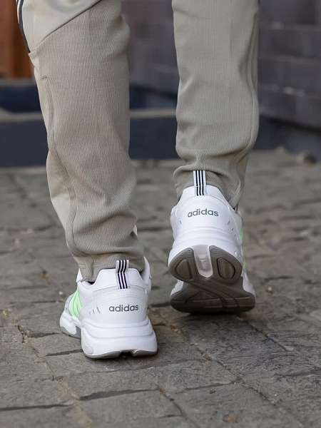 Adidas Кроссовки мужские STRUTTER