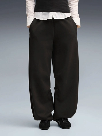 Puma Брюки женские PUMATECH SENSE RELAXED BARREL SOFT TOUCH SWEATPANTS DK OP