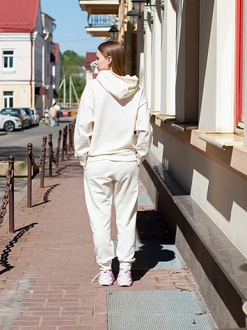 Puma Брюки женские BETTER ESSENTIALS PANTS CL TR