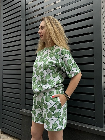 Puma Футболка женская ESS+ BLOSSOM AOP TEE