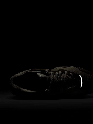 Nike Кроссовки мужские VENTURE RUNNER