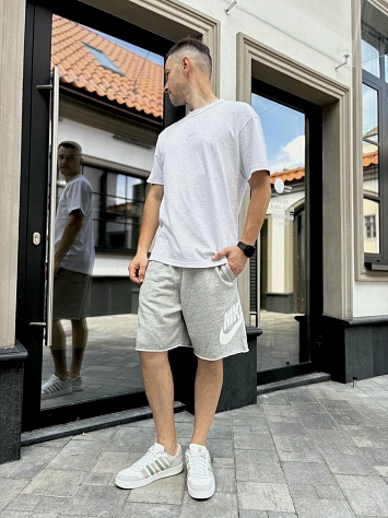 Nike Шорты мужские CLUB ALUMNI