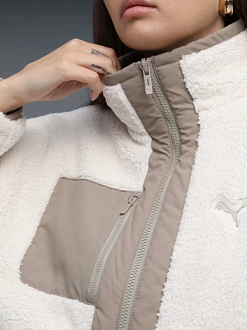 Puma Куртка женская REVERSIBLE HYBRID SHERPA JACKET