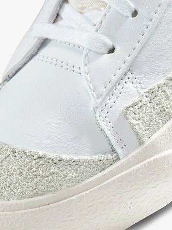 Nike Ботинки мужские NIKE BLAZER MID 77 Vintage