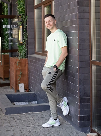 Adidas Футболка мужская TR-ES BASE T