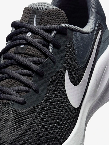 Nike Кроссовки мужские REVOLUTION 7