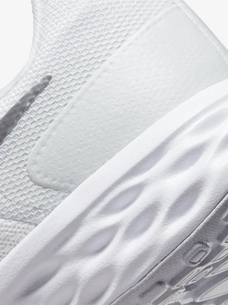 Nike Кроссовки женские REVOLUTION 6