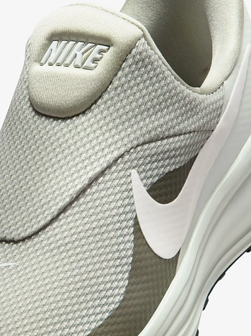Nike Кроссовки мужские NIKE REVOLUTION 8 EASYON
