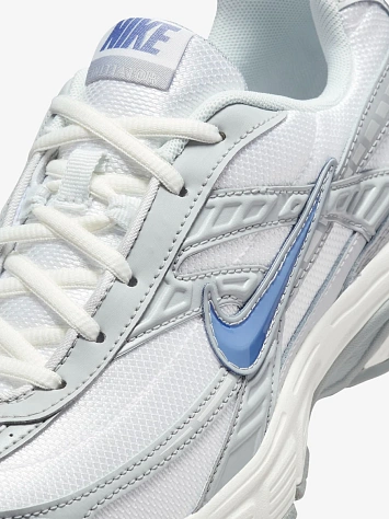 Nike Кроссовки женские INITIATOR