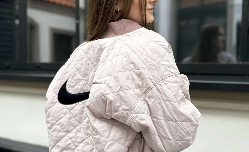 Двусторонний бомбер Nike NSW Varsity