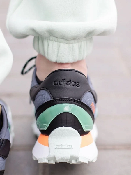 Adidas Кроссовки мужские FUTRO MIXR SHOES
