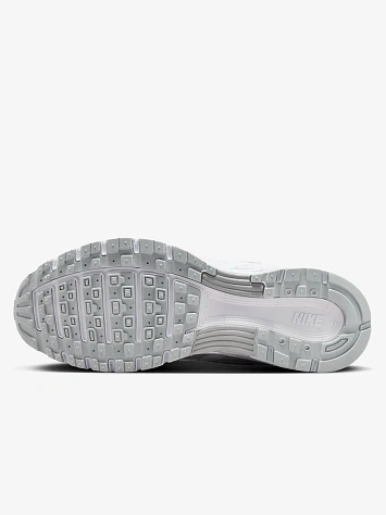 Nike Кроссовки женские NIKE P-6000