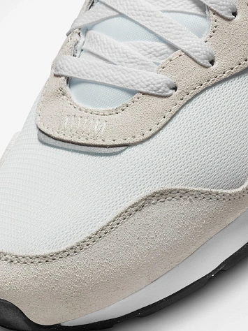 Nike Кроссовки мужские VENTURE RUNNER