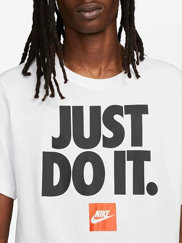 Nike Футболка мужская SPORTSWEAR