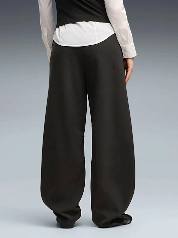 Puma Брюки женские PUMATECH SENSE RELAXED BARREL SOFT TOUCH SWEATPANTS DK OP