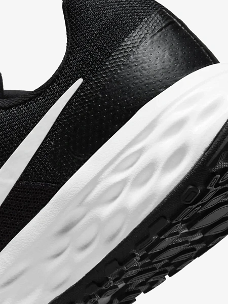 Nike Кроссовки мужские REVOLUTION 6