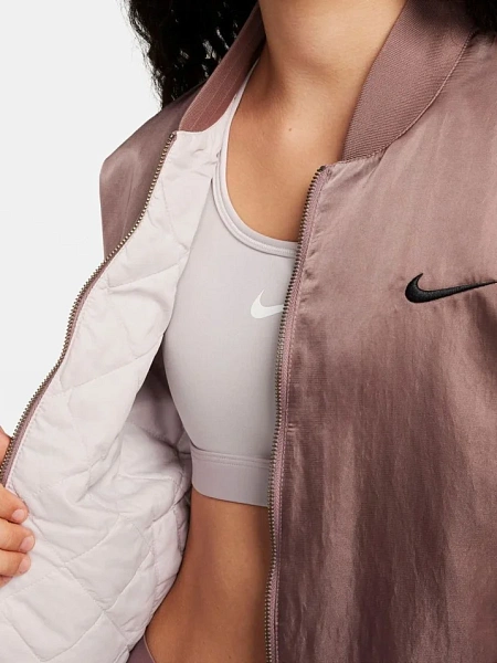 Nike Куртка женская NSW NIKE VRSTY BMBR JKT