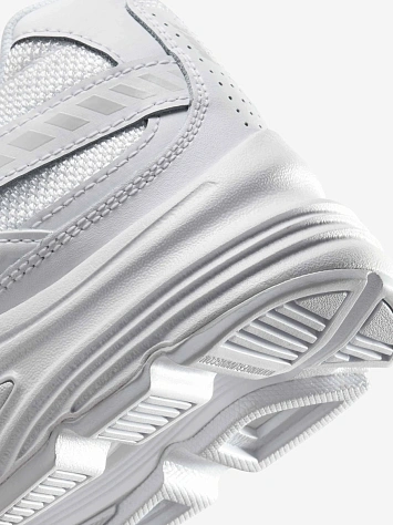 Nike Кроссовки женские INITIATOR