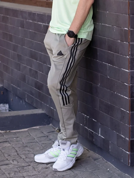 Adidas Кроссовки мужские STRUTTER