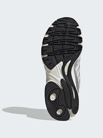 Adidas Кроссовки женские ADISTAR CONTROL 3 J