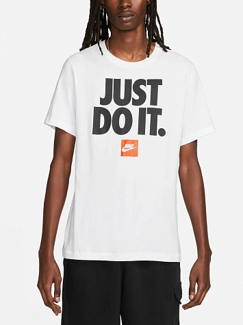 Nike Футболка мужская SPORTSWEAR